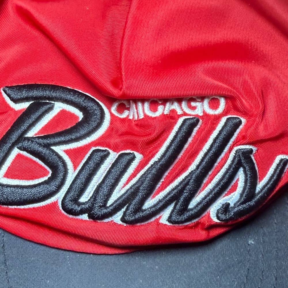Chicago Bulls Vintage 2013 Mitchell & Ness Snapback Hat - Picture 7 of 13